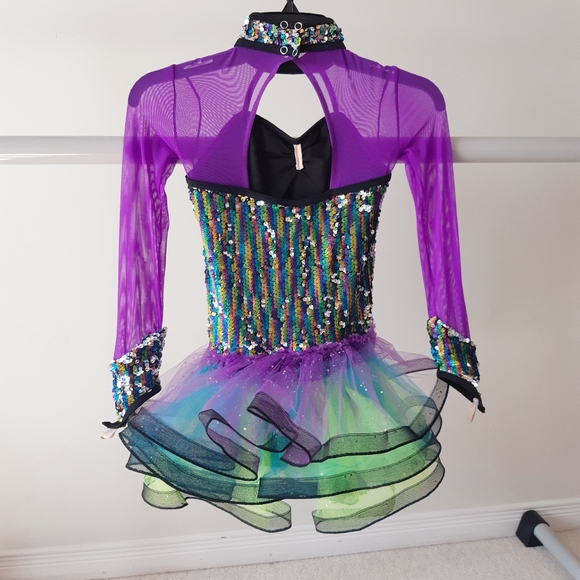 Dance Costume - Picture 5 of 8